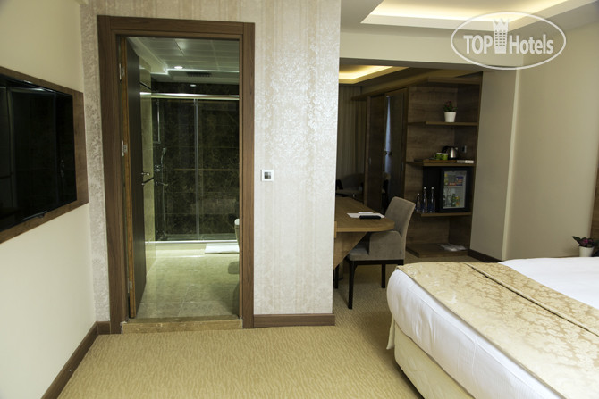 New photos from tourists La Vie Suite