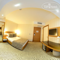 Dies Hotel