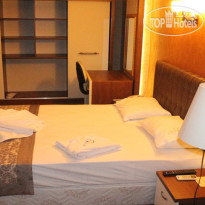 Alcazar Hotel