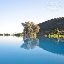 Zephyros Hotel
