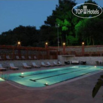 Padok Premium Hotel and Stables 