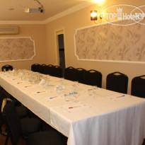 Arya Hotel