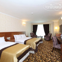Arya Hotel