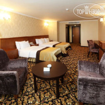 Arya Hotel