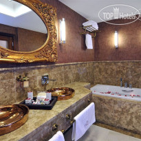 DoubleTree by Hilton Hotel Van