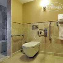 DoubleTree by Hilton Hotel Van