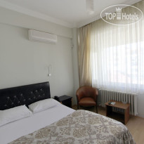 Dolphin Hotel