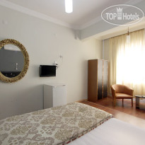 Dolphin Hotel