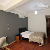 Dolphin Hotel