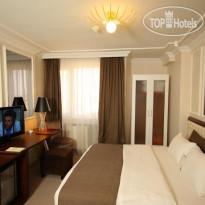 North Point Hotel 