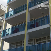 Delfin Hotel Отель