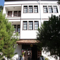 Uz Hotel