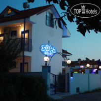 Rota Hotel Restaurant & Bar 