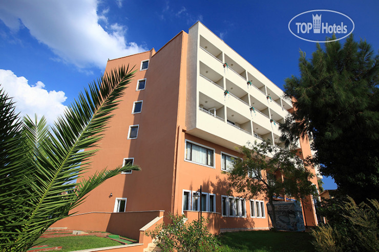 Cactus Club Yali Hotels & Resort