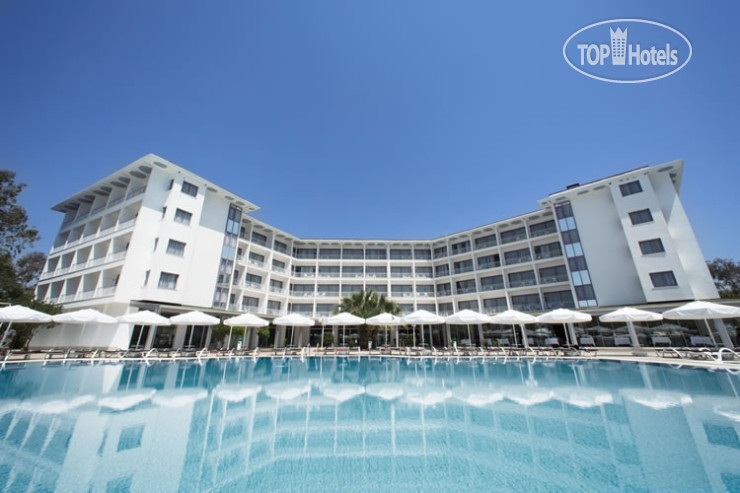 Hotel photo Le Monde Beach Resort & Spa 4*