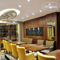 Avin Hotel Ресторан