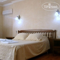 Rebetika Hotel