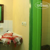 Wisteria Guest House 