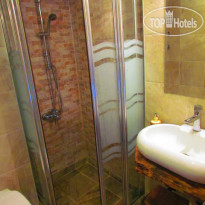 Amazon Petite Palace Hotel