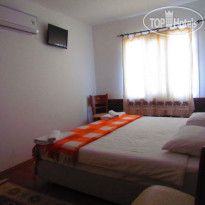 Amazon Petite Palace Hotel