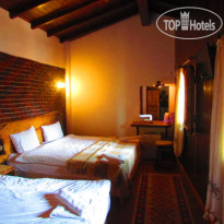 Amazon Petite Palace Hotel