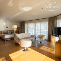 On Live Hotel 