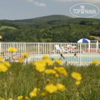Le Domaine Des Sources Бассейн