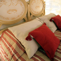 Le Сlos De La Glycine 