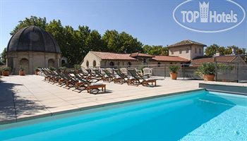 Hotelier's photos Cloitre Saint Louis 4*