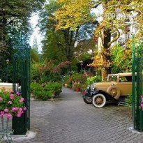 Le Manoir Hotel