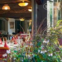 Le Manoir Hotel
