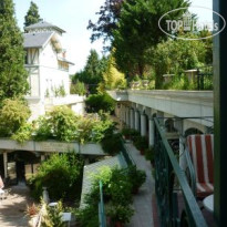 Le Manoir Hotel