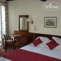 Le Manoir Hotel