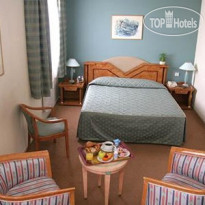 Hotel The Originals Nanterre La Defense