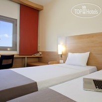 Ibis Paris La Defense Centre 