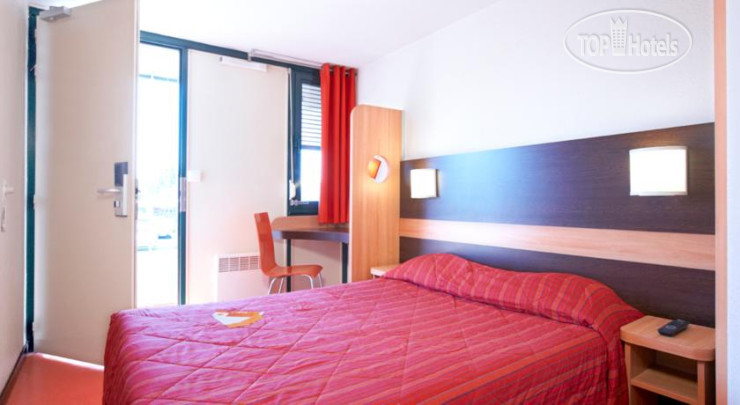 New photos from tourists Premiere Classe Fontenay Tresigny 1*