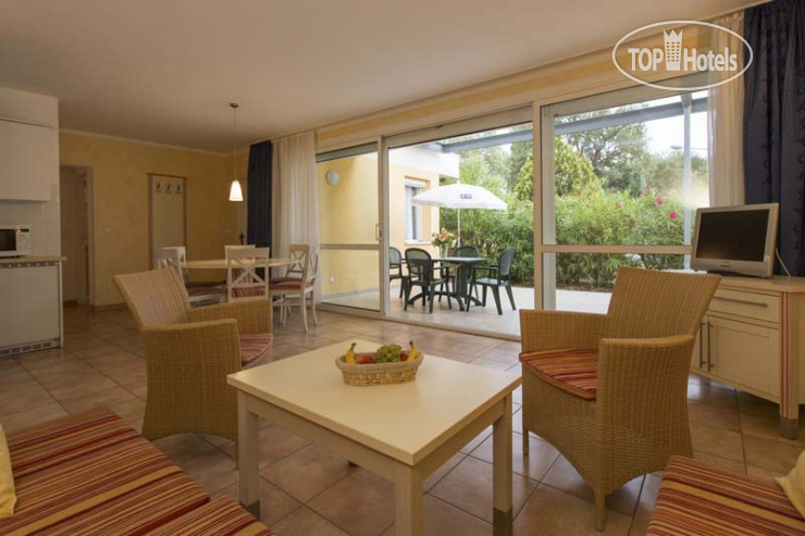 New photos from tourists Les Tourelles 