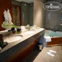 Goldstar Resort and Suites 