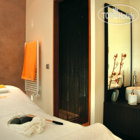 Splendid Spa featuring Decleor natural