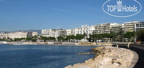 Hotel photo Longitude Univers 4*