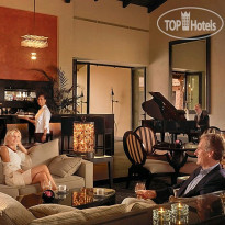 Terre Blanche Hotel Бар