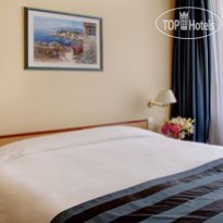 Cannes Centre Univers 