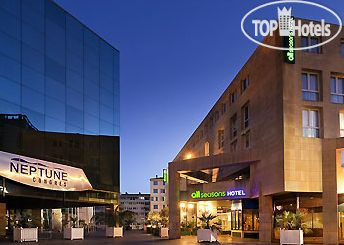 Hotel photo All Seasons Toulon Centre Congres 3*