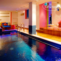 Westside Arc De Triomphe 