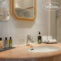 Les Rives de Notre-Dame Hotel 