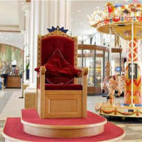 Vienna International Dream Castle Hotel 