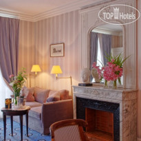 Maison Astor Paris Curio Collection by Hilton