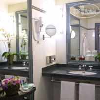 Maison Astor Paris Curio Collection by Hilton