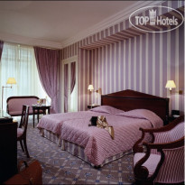 Maison Astor Paris Curio Collection by Hilton
