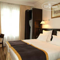 Grand Hotel Chicago Superior Room.